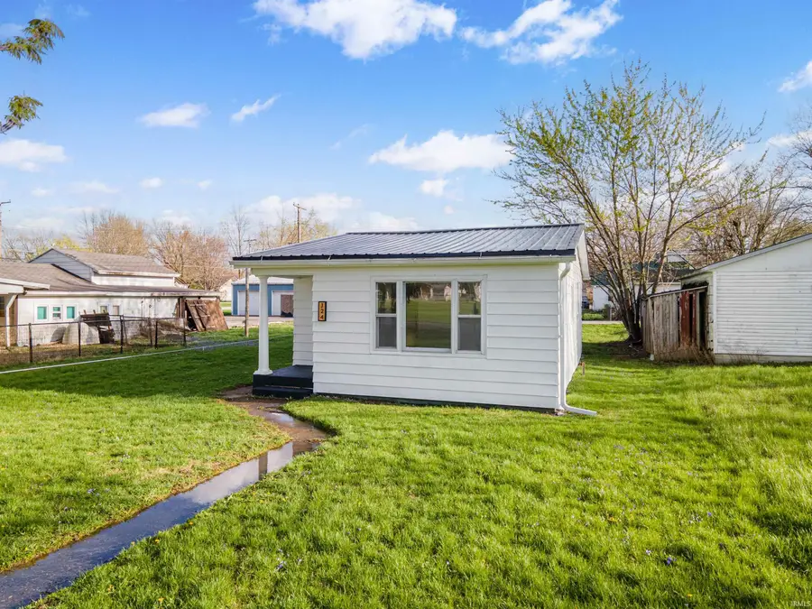 124 E South E Street, Gas City, IN 46933 - #2