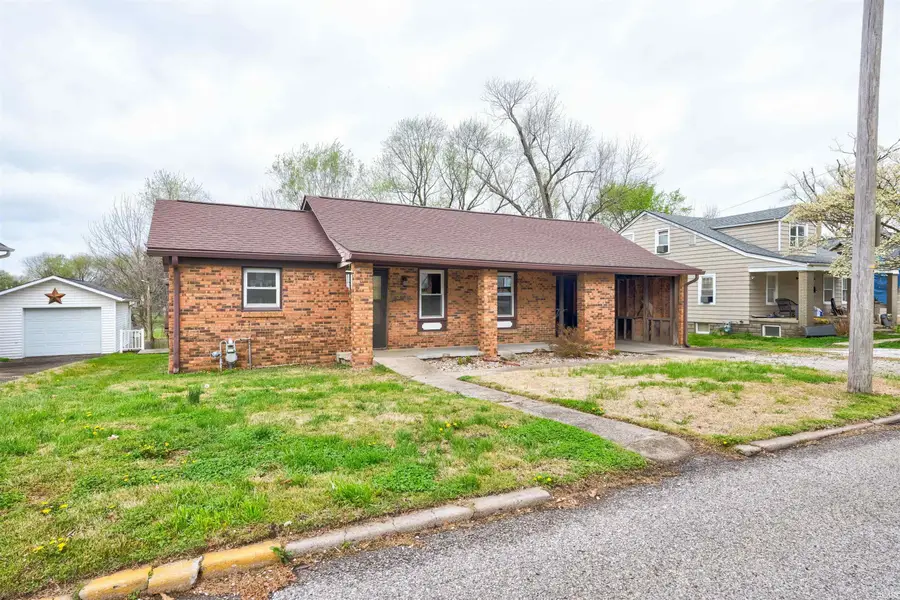 703 NW 1st Street, Washington, IN 47501 - #2