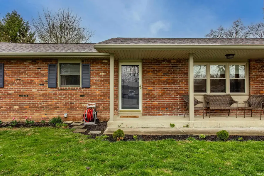 925 S Westchester Park Drive, Yorktown, IN 47396 - #3