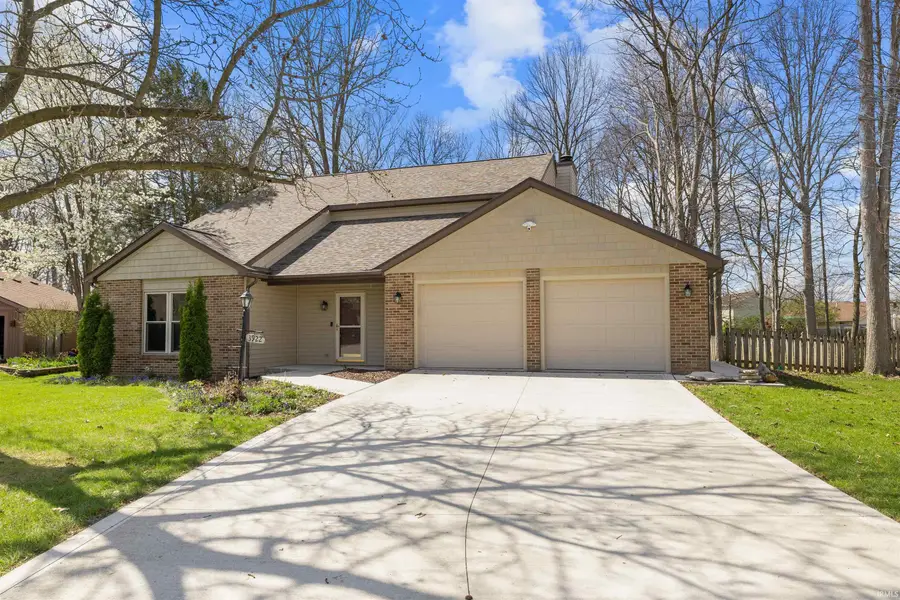 3922 Scarborough Drive, New Haven, IN 46774 - #2