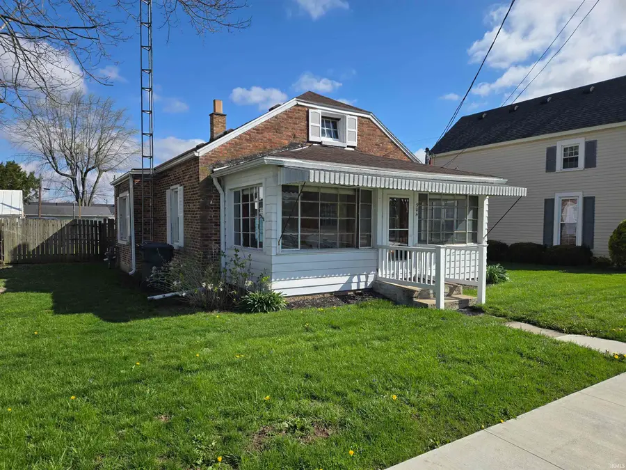 904 W State Street, Albany, IN 47320 - #2