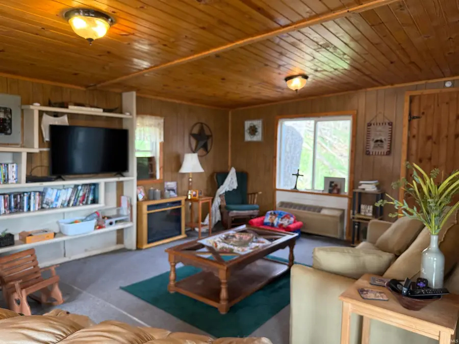 11686 E State Road 450, Shoals, IN 47581 - #2