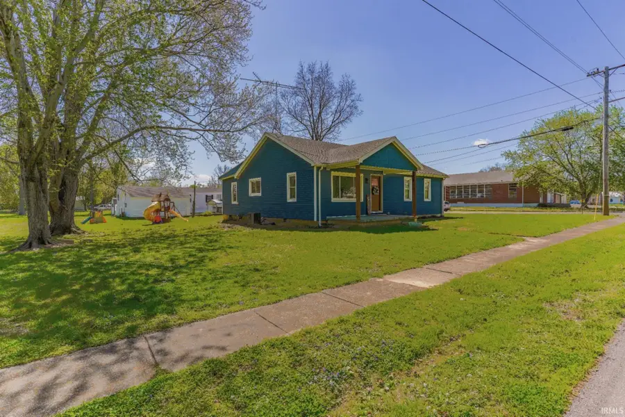211 W 8th Street, Grandview, IN 47615 - #2