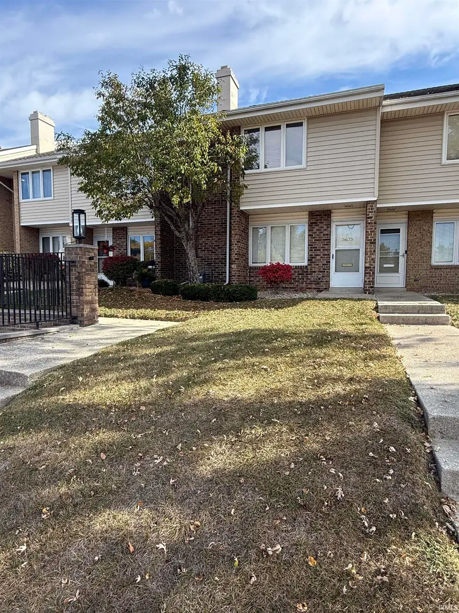 5675 S Wayne Avenue, Fort Wayne, IN 46807 - #2