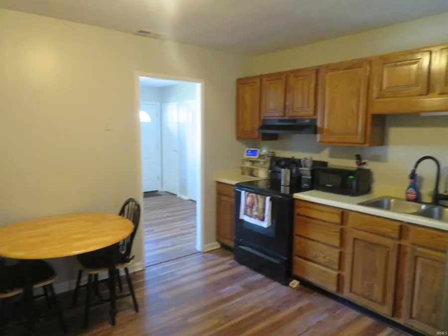 608 Hanover Road, Evansville, IN 47710 - #3