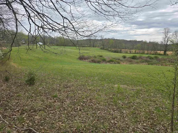 9507 N Neill Road, Bloomfield, IN 47424