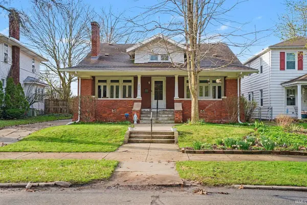 226 Parkovash Avenue, South Bend, IN 46617