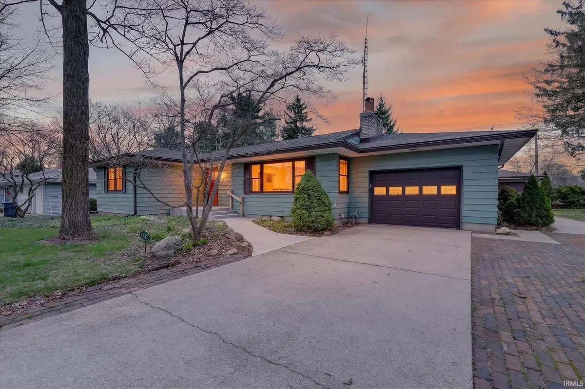 1315 E Reynolds, Goshen, IN 46528 - #1