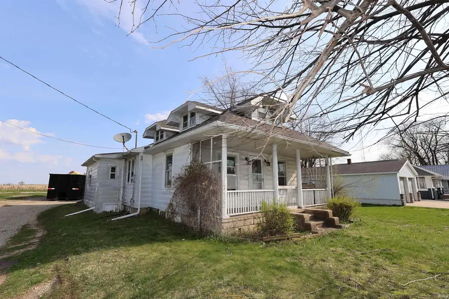 226 W 1st Road, La Paz, IN 46537 - #2