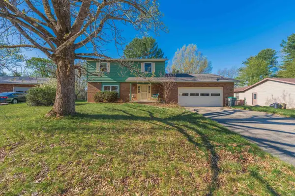 4320 E Beacon Court, Bloomington, IN 47408