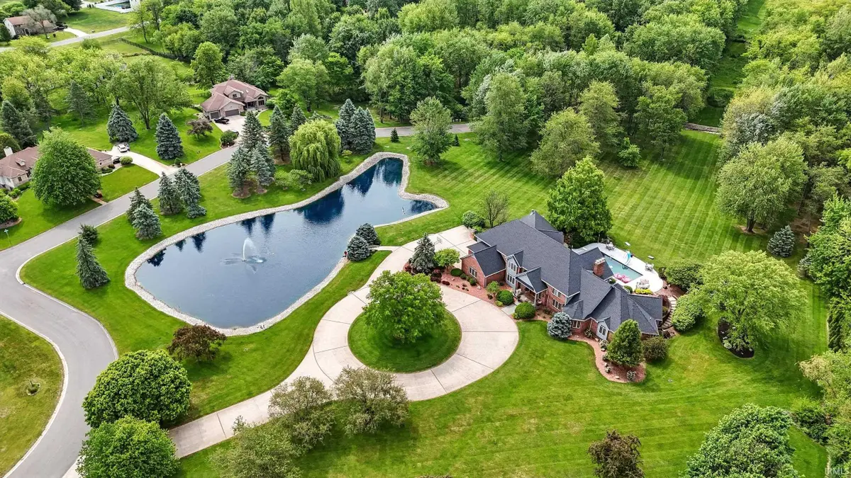 2341 S Paxton Drive, Warsaw, IN 46580 - #1