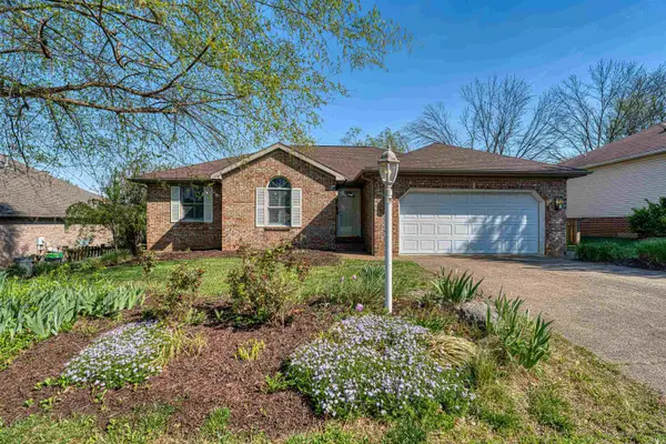 2306 Lake Drive, Evansville, IN 47711