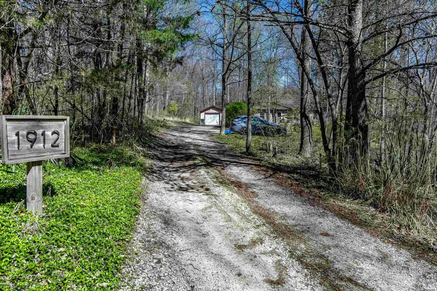 1912 S Orman Lane, Bloomfield, IN 47424 - #2