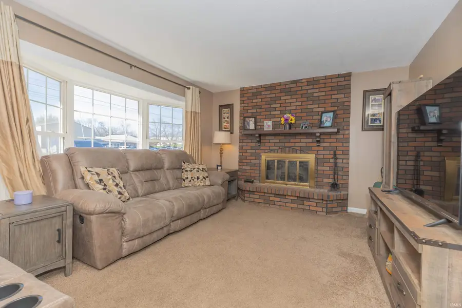 2413 W Mill Road, Evansville, IN 47720 - #2