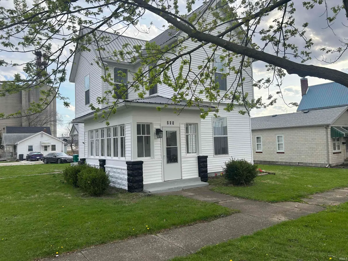 208 E 6 Street, Fowler, IN 47944 - #1