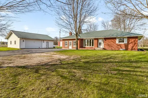 9809 S Us 35 Highway, Losantville, IN 47354
