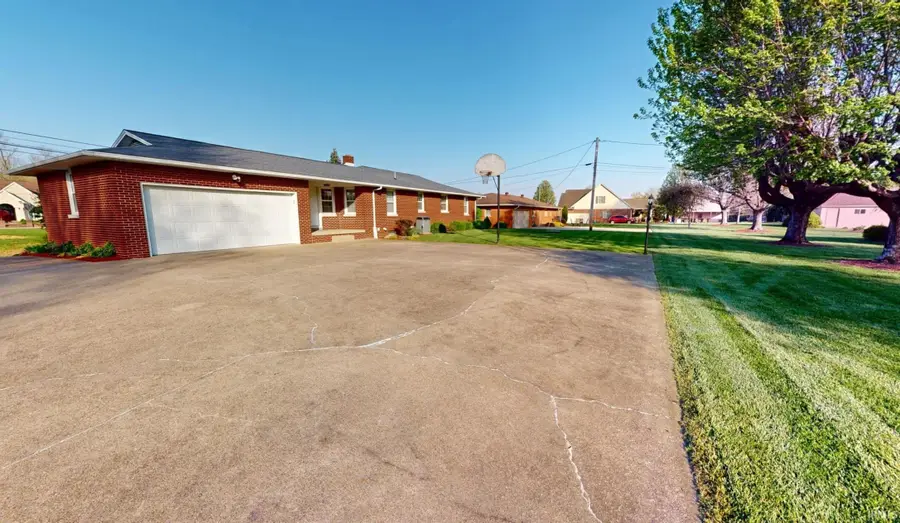 1633 E 3rd Avenue, Jasper, IN 47546 - #3