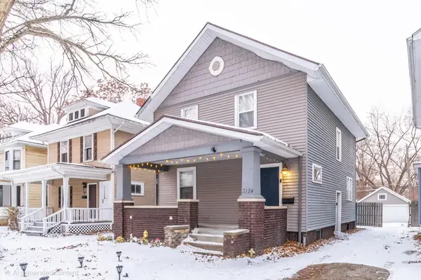 3124 Broadway, Fort Wayne, IN 46807