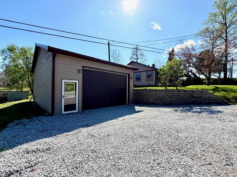 702 Pinhook Road, Bedford, IN 47421 - #2