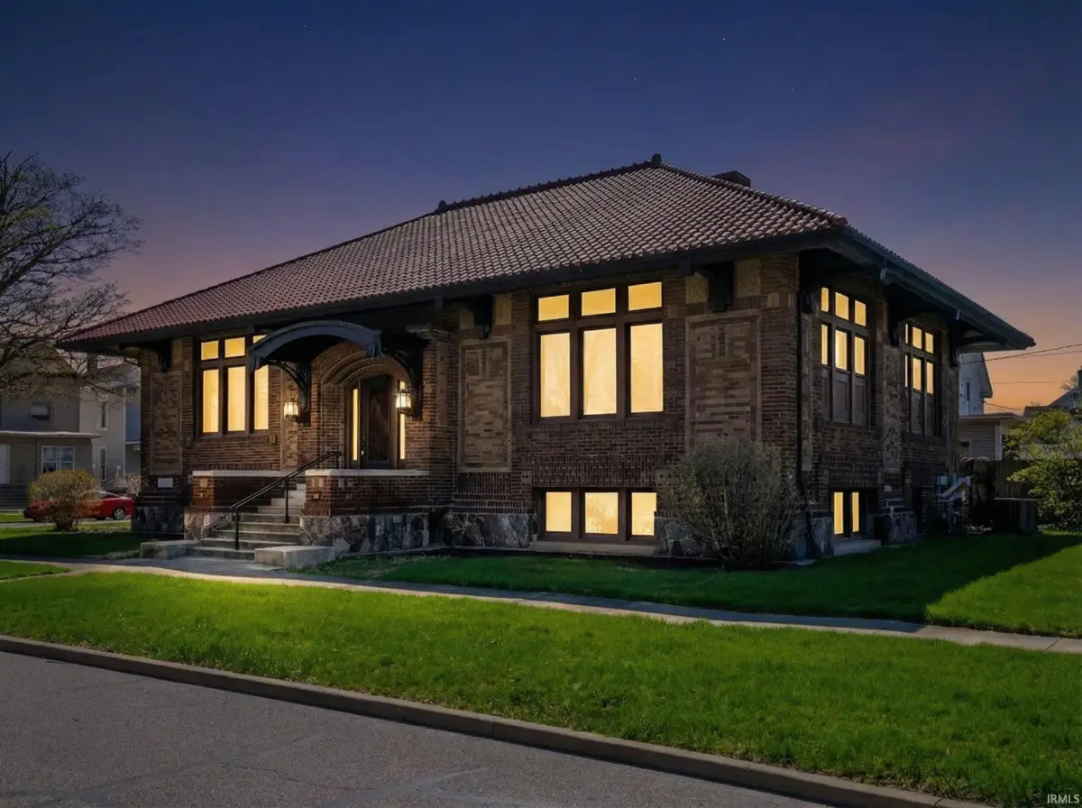 124 E Rush Street, Kendallville, IN 46755 - #1