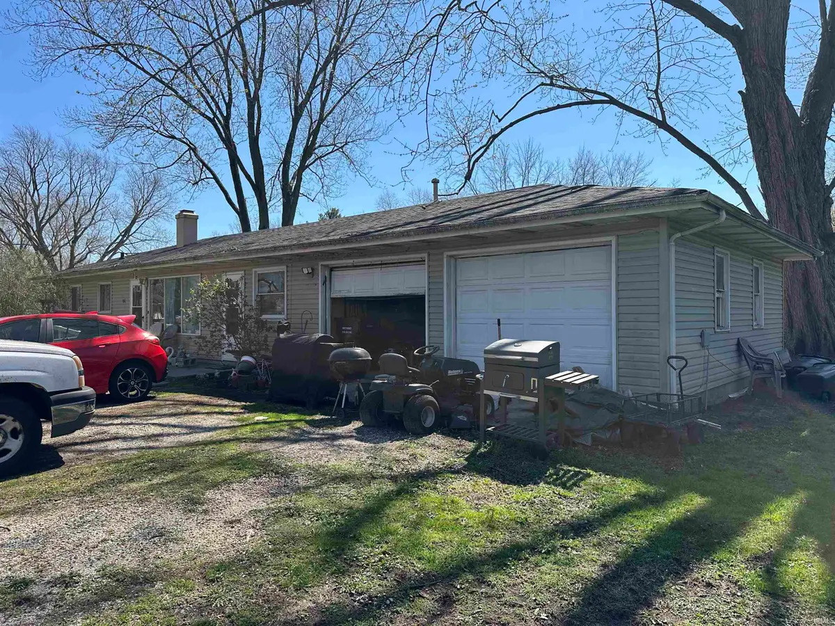 1917 Rosemont Avenue, Warsaw, IN 46580 - #1