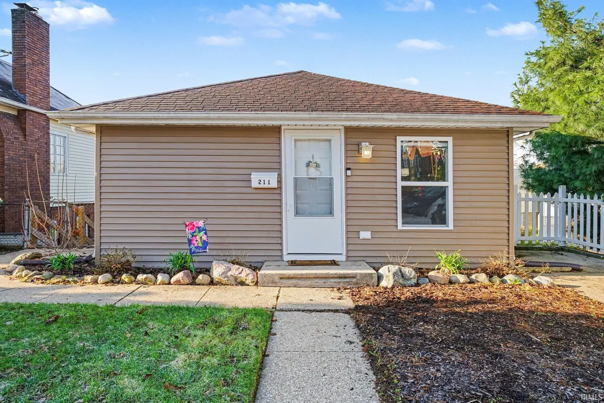 211 E Battell Street, Mishawaka, IN 46545 - #1