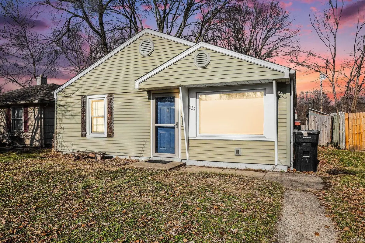 933 Beale Street, South Bend, IN 46616 - #1