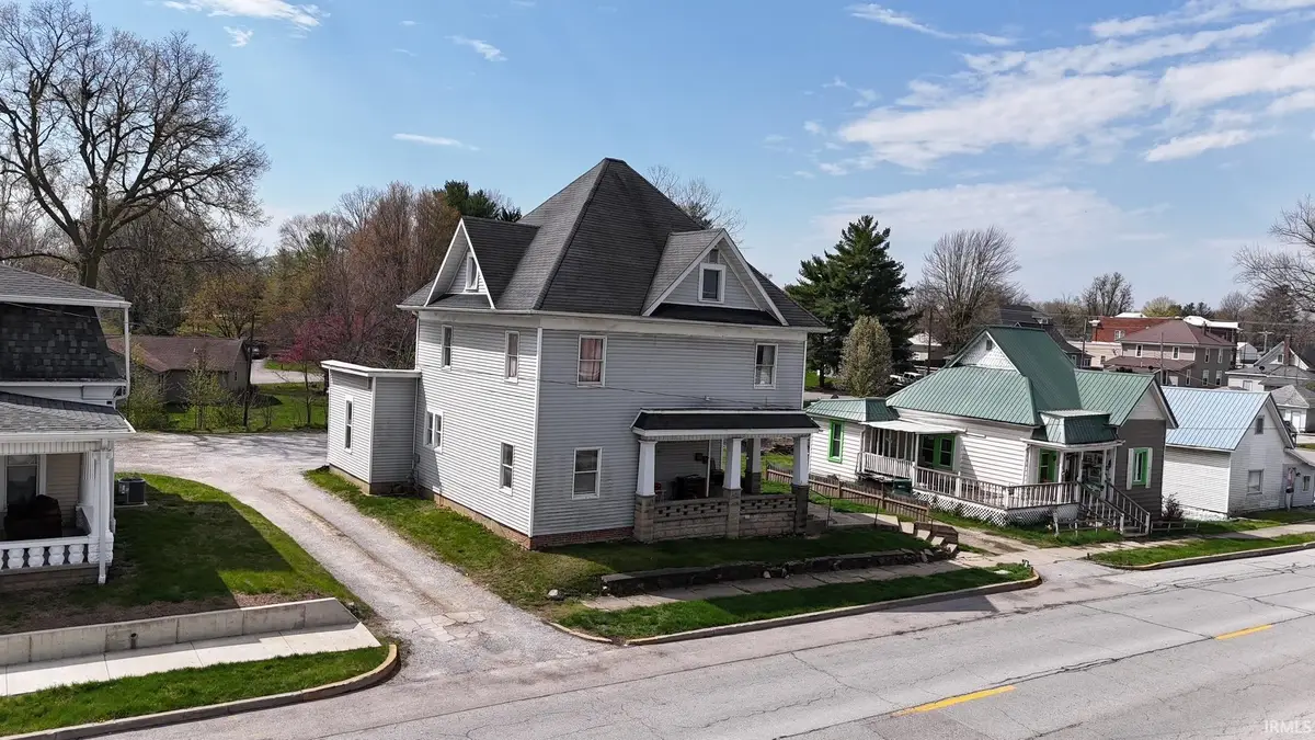 211 E Columbia Street, Flora, IN 46929 - #1