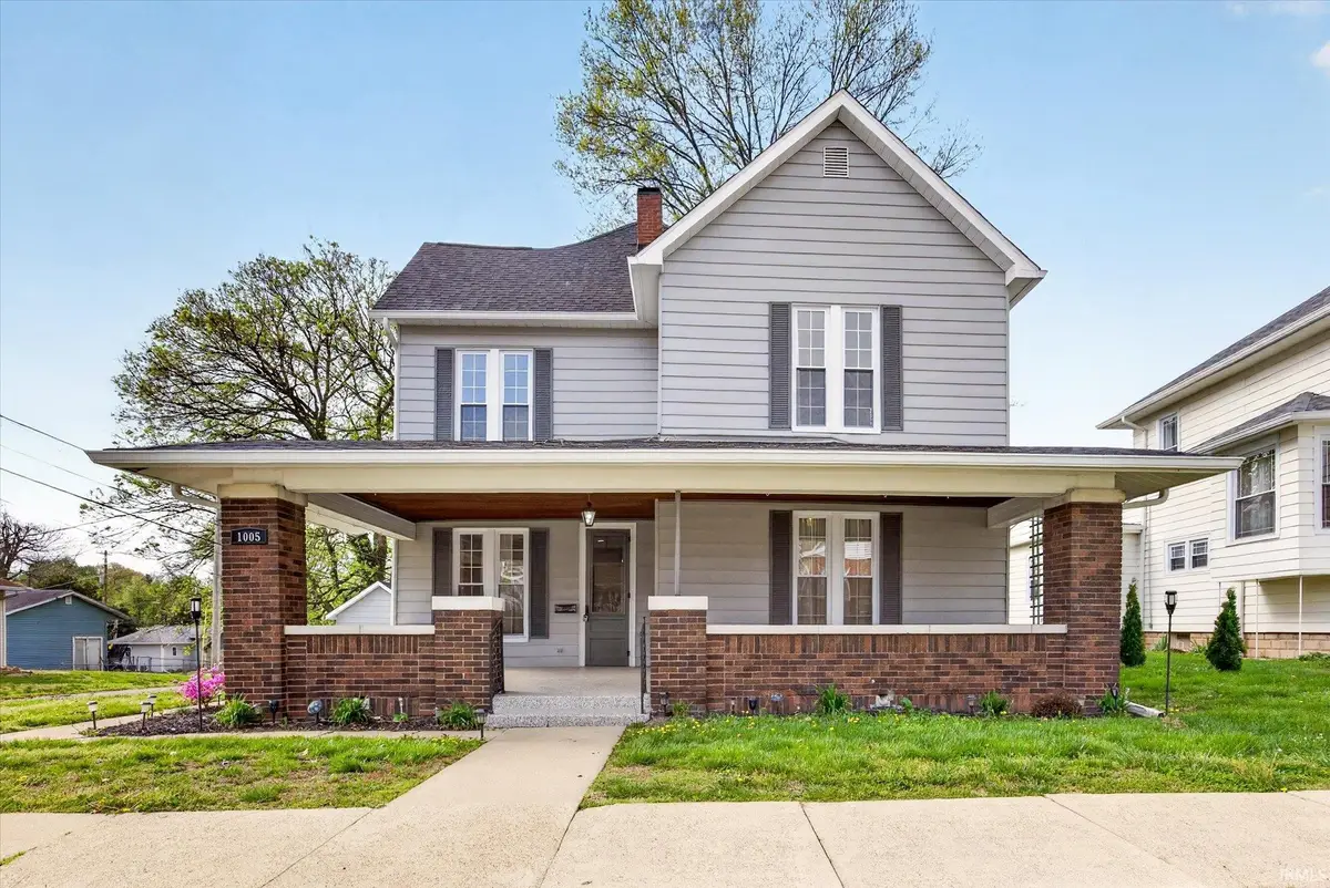 1005 E Walnut Street, Washington, IN 47501 - #1