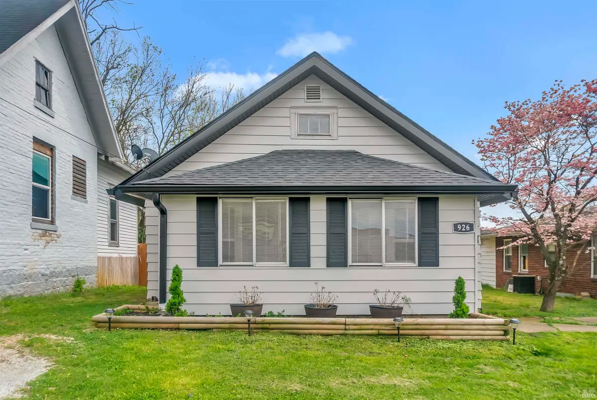 926 18th Street, Bedford, IN 47421 - #1
