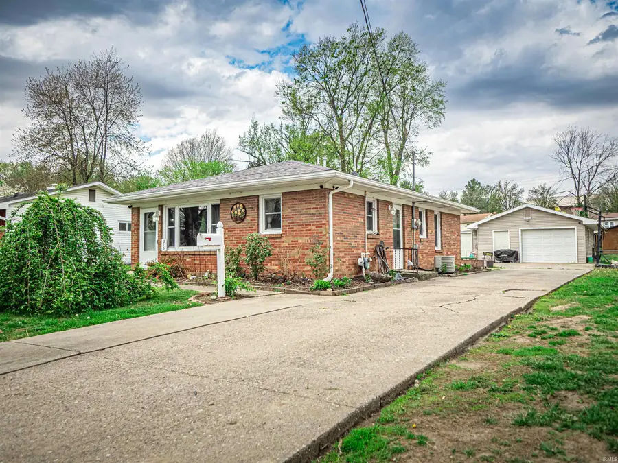 915 S Hall Street, Princeton, IN 47670 - #3