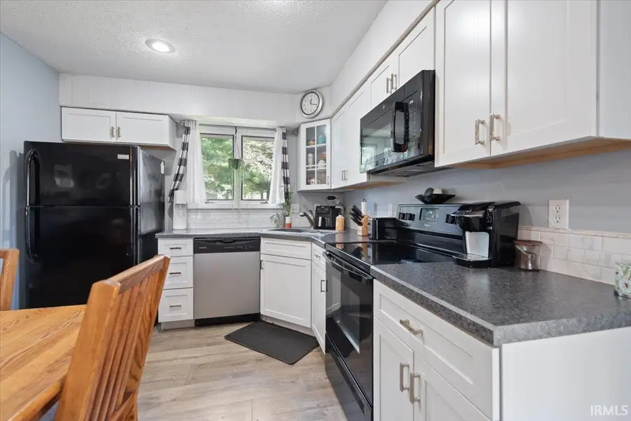 9393 S Pointe Retreat Drive, Bloomington, IN 47401 - #3