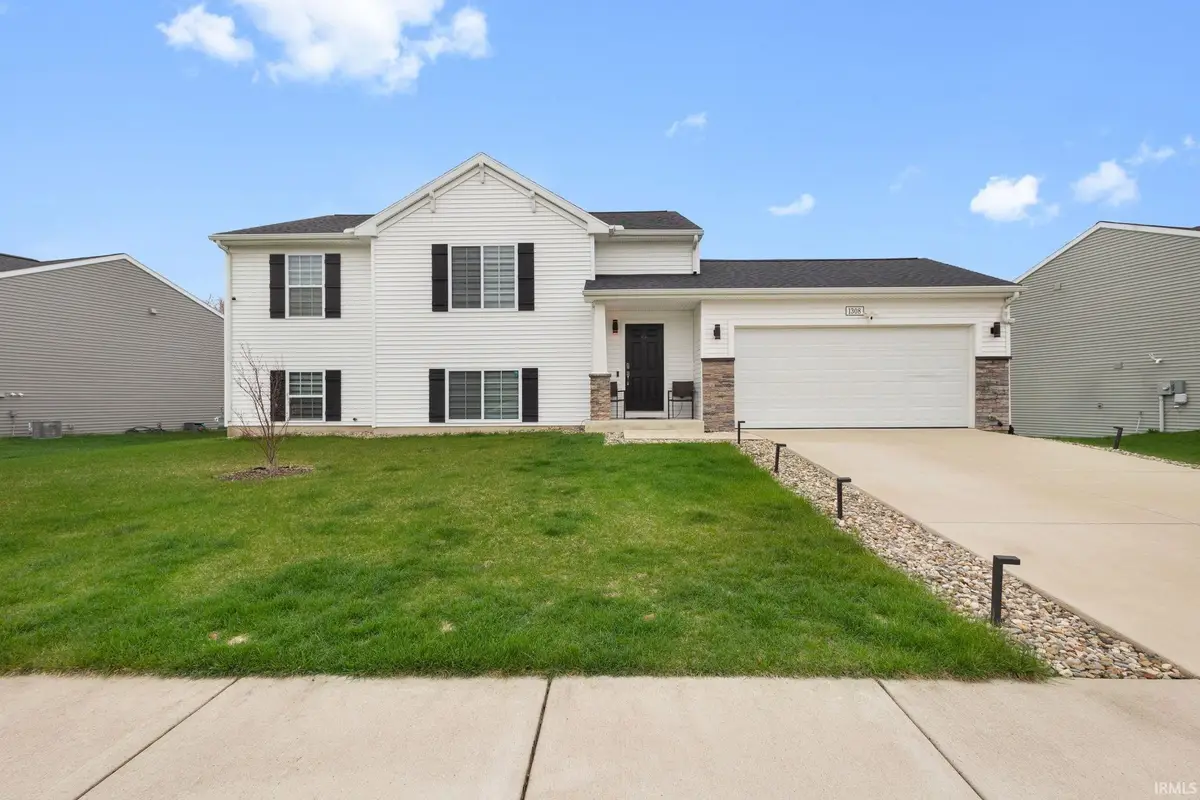 1308 Chapel Hill Drive, Mishawaka, IN 46545 - #1