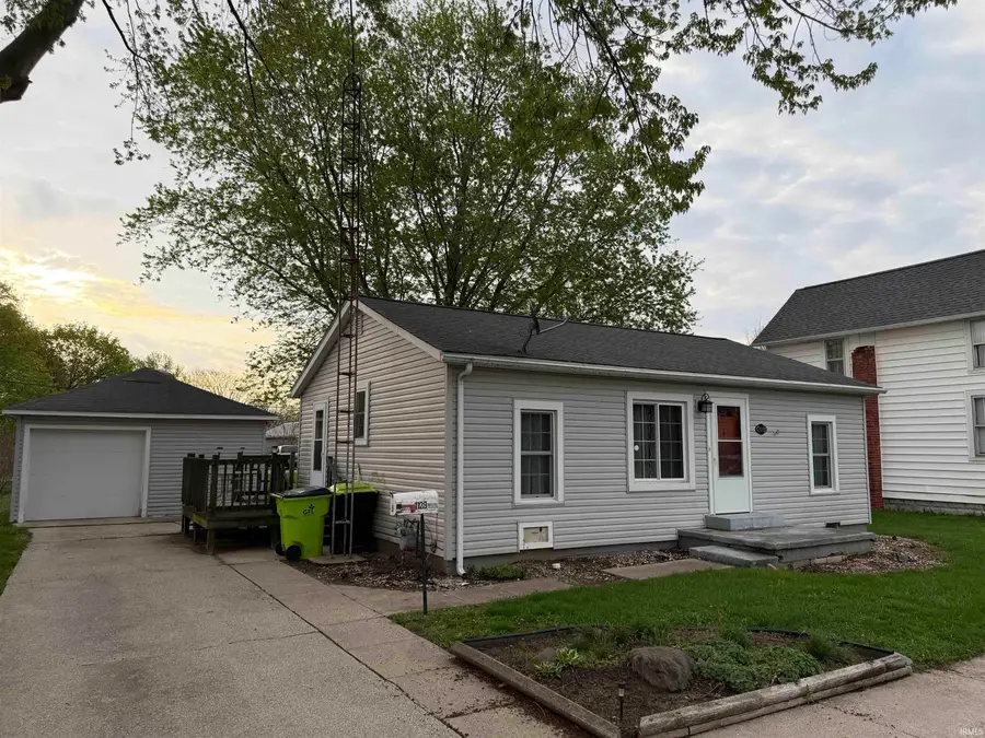 1129 Harris Street, Huntington, IN 46750 - #3