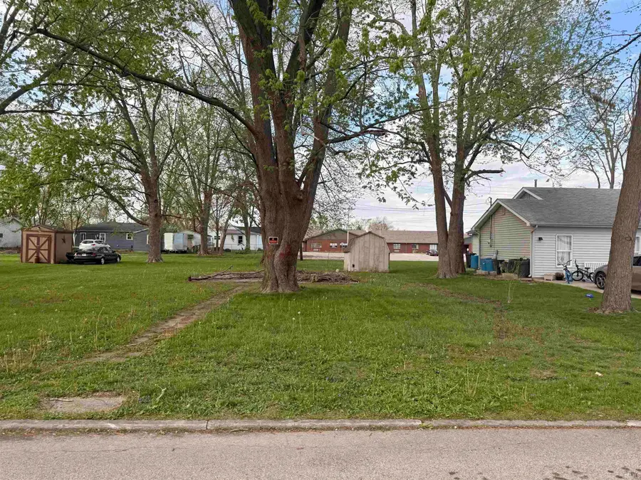 615 E Elm Street, Hartford City, IN 47348 - #2