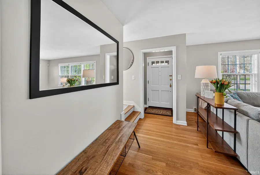 118 S Greenlawn Avenue, South Bend, IN 46617 - #3