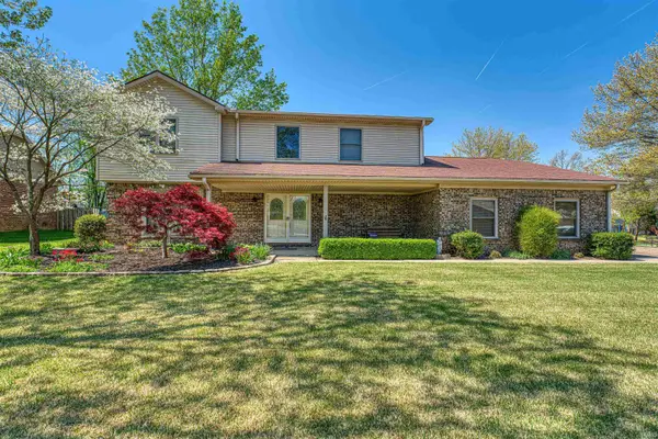 5455 Kenwood Circle, Newburgh, IN 47630