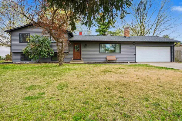 23052 Sandalwood Drive, Elkhart, IN 46516