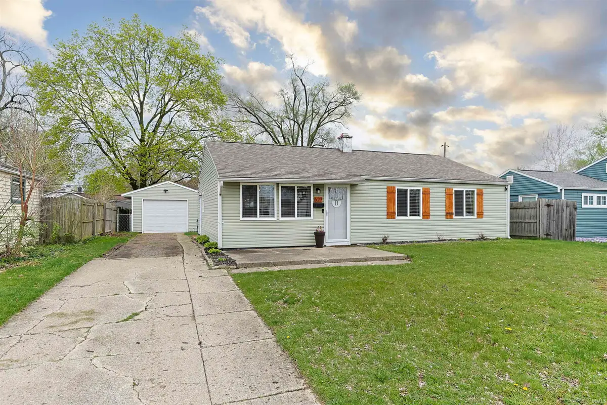 627 Manchester Drive, South Bend, IN 46615 - #1