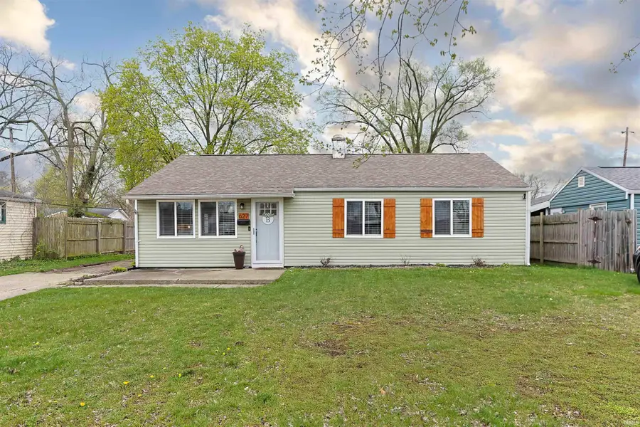627 Manchester Drive, South Bend, IN 46615 - #2