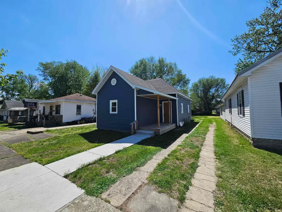 115 E Jefferson Avenue, Vincennes, IN 47591 - #2