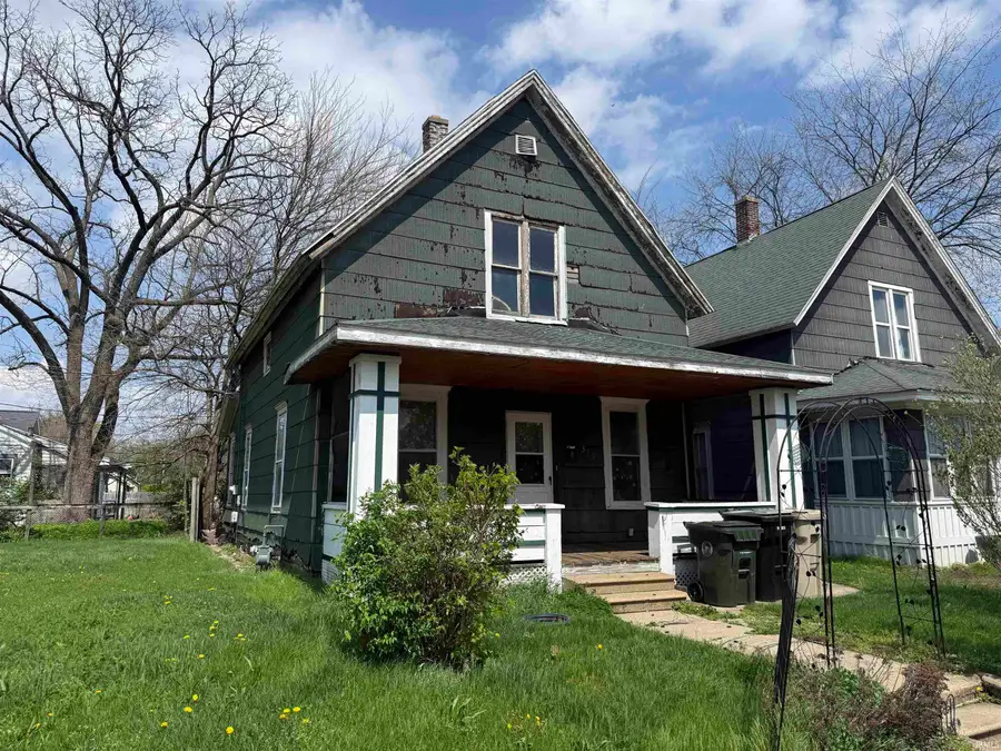 319 W Madison Street, South Bend, IN 46601 - #2