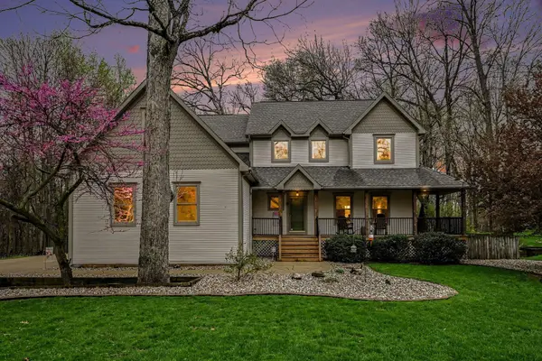 21758 E Sandy Hill Lane, South Bend, IN 46628