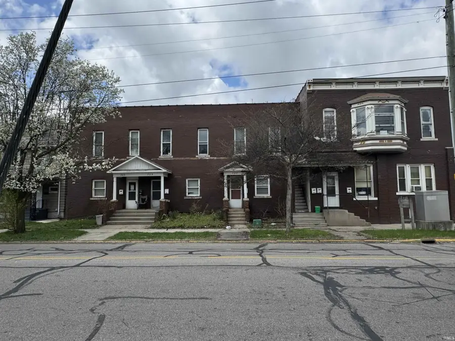 701 W Beardsley Avenue, Elkhart, IN 46514 - #2
