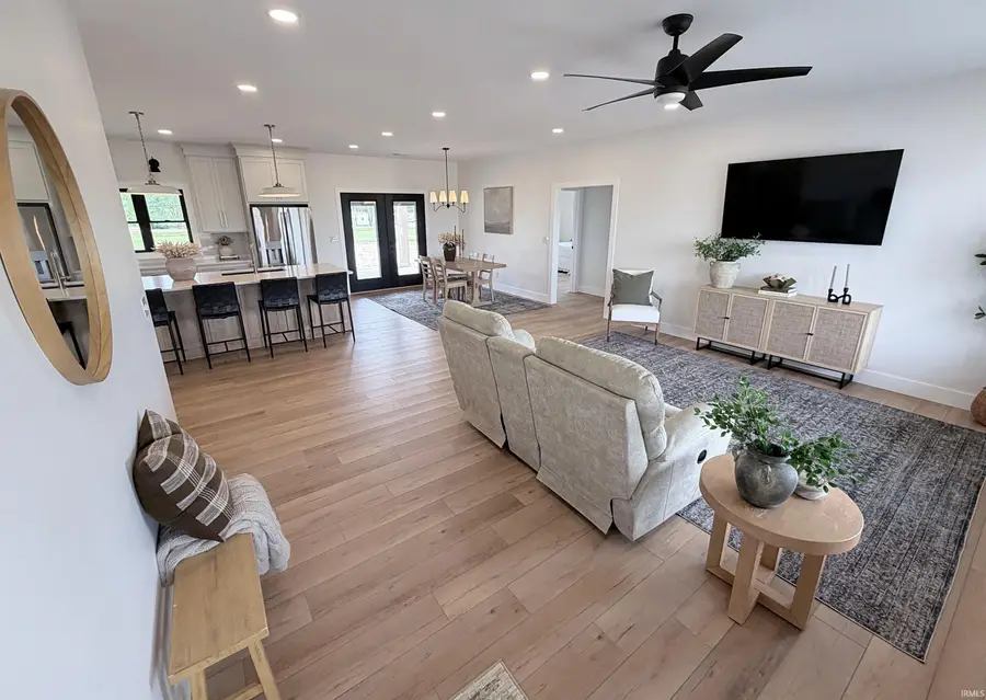 134 Garrett Avenue, Loogootee, IN 47553 - #2