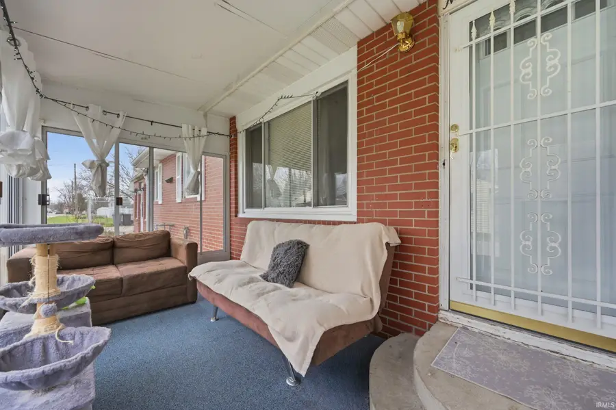 901 W Elm Street, Hartford City, IN 47348 - #3