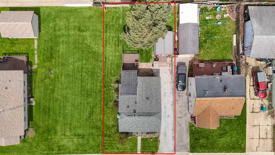 805 E Jefferson Avenue, Laporte, IN 46350 - #3