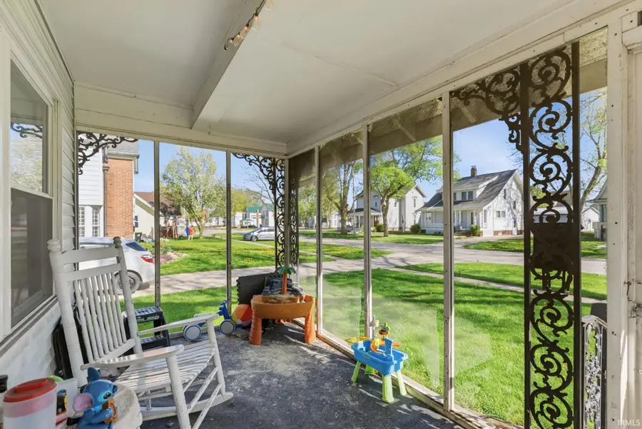 211 W Oak Street, Butler, IN 46721 - #3