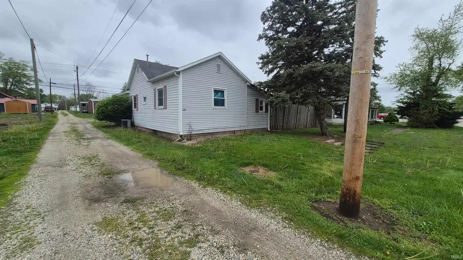 240 S Washington Street, Pennville, IN 47369 - #2