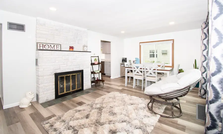 406 N Oak Street, Kendallville, IN 46755 - #3